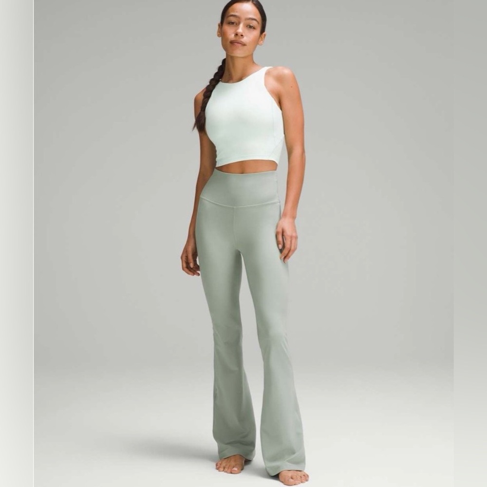 Lululemon Groove Super-High-Rise Flared Pant Nulu in Palm Court Size 2